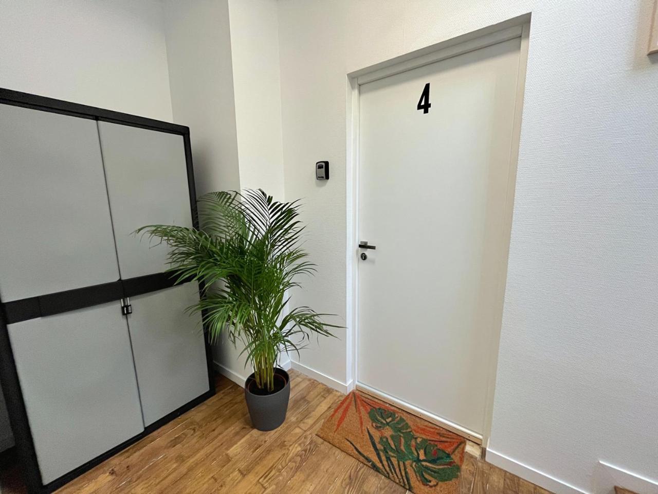 Off Apartment Ergué-Gabéric Екстериор снимка